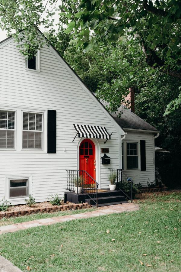 Two-Bedroom House,922761244:JPEG