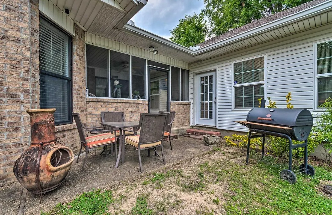 Hot Springs Retreat With Patio On Lake Hamilton!-1