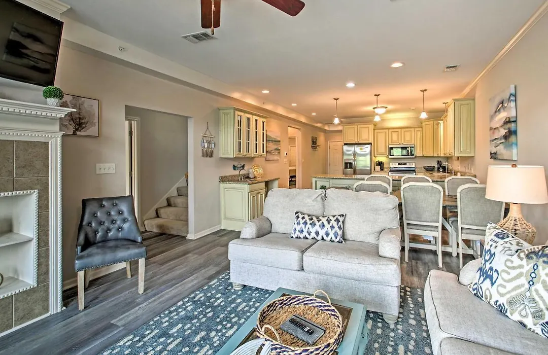 Waterfront Condo With Boat Tie-Up And Ramp Access-1