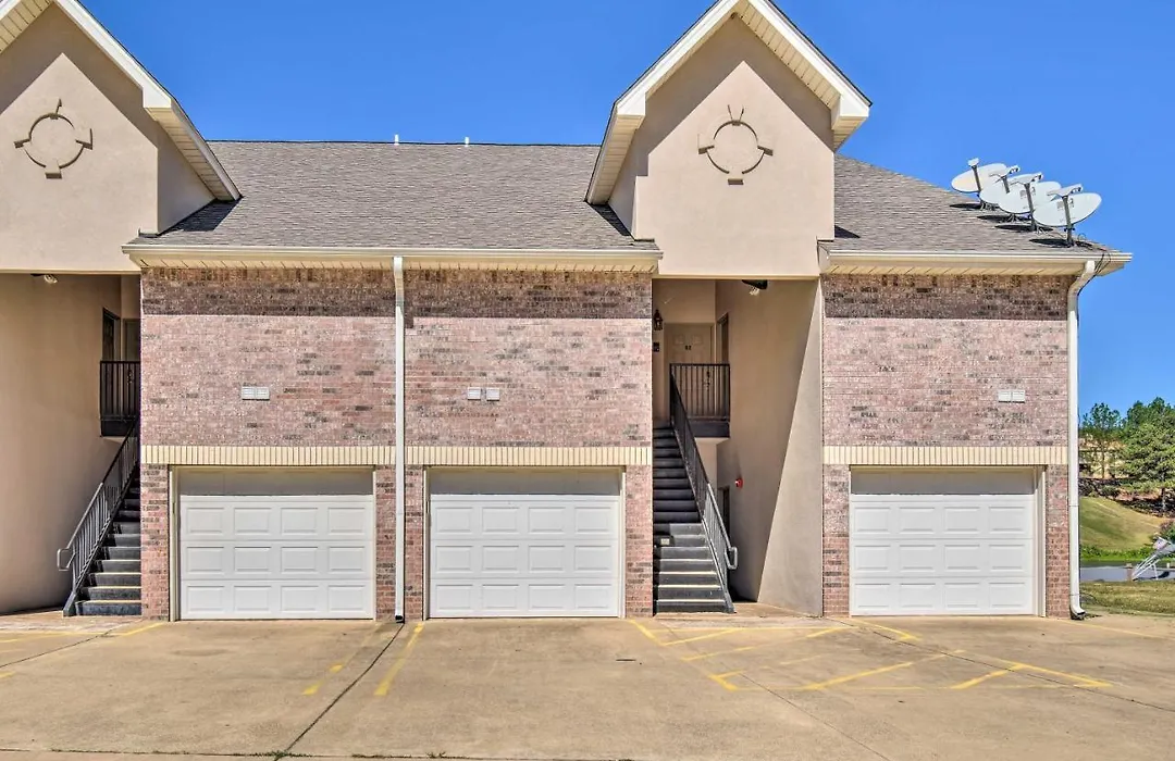 Gated Lakefront Lake Hamilton Condo With Boat Slip!-1