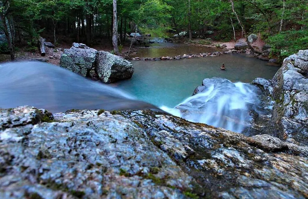 Secluded Home With Mini Waterfall And A Creek In Hot Springs-1