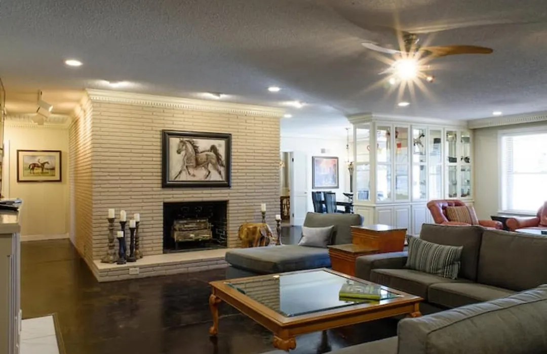 Oakwood Manor - Steps To Oaklawn, Minutes To Downtown, Lakes, More-1