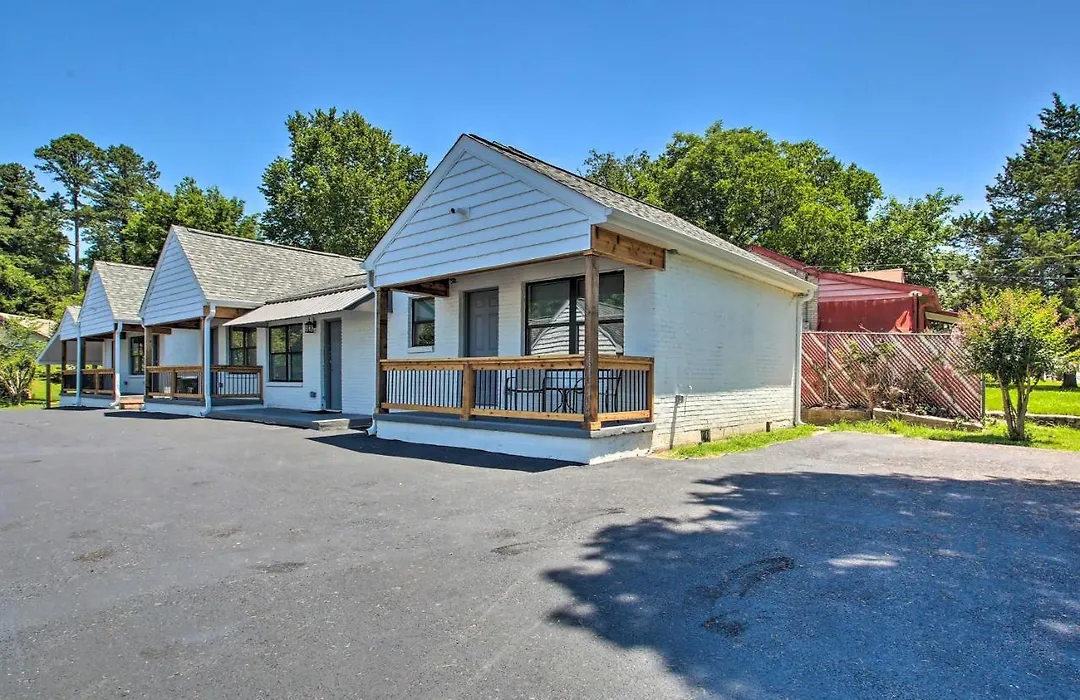 Hot Springs Cottage 2, Mins To National Park!-1