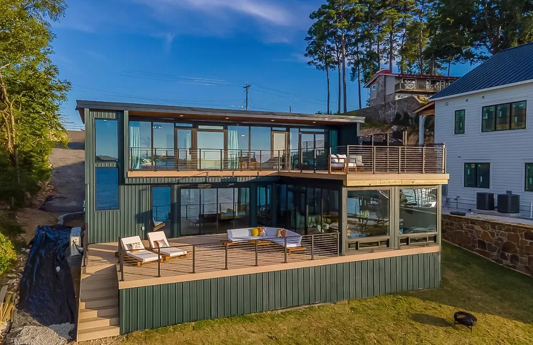 The Outlook - Shipping Container-1