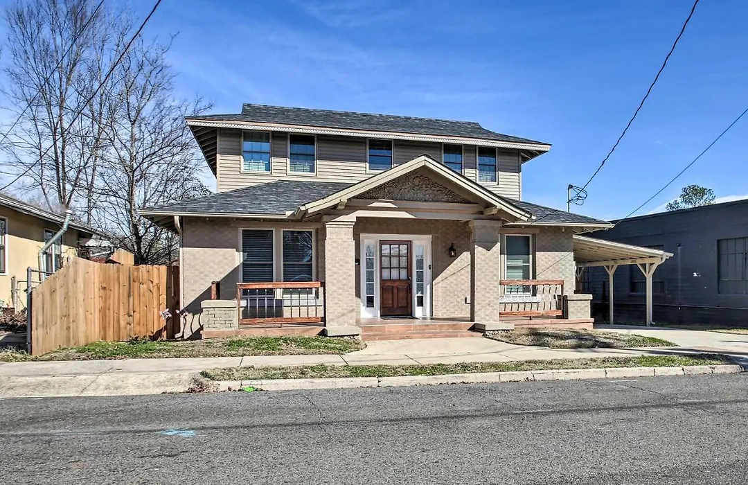 Charming Hot Springs Home With Yard About 1 Mi To Dtwn!-1