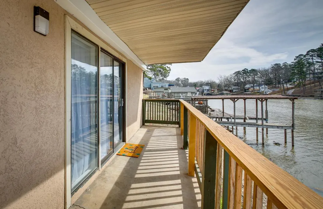 Lakefront Hot Springs Condo With Balcony And View!-1