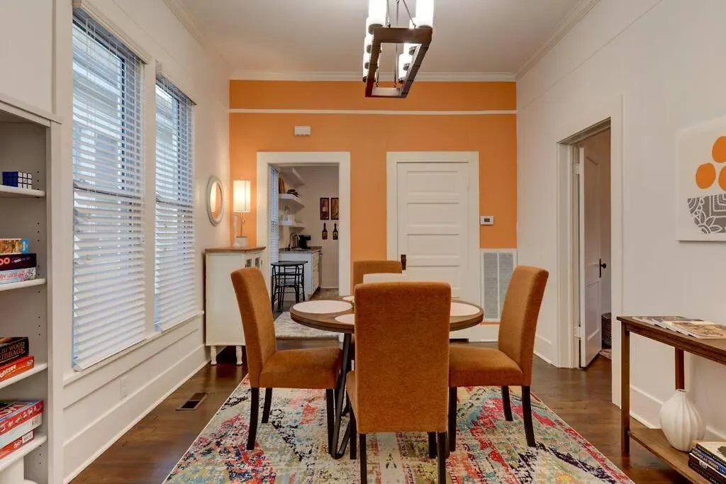 New! Orange Street Downtown Cottage-1