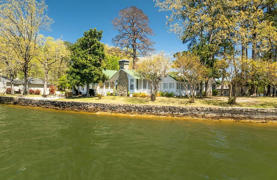 The Azalea House-1