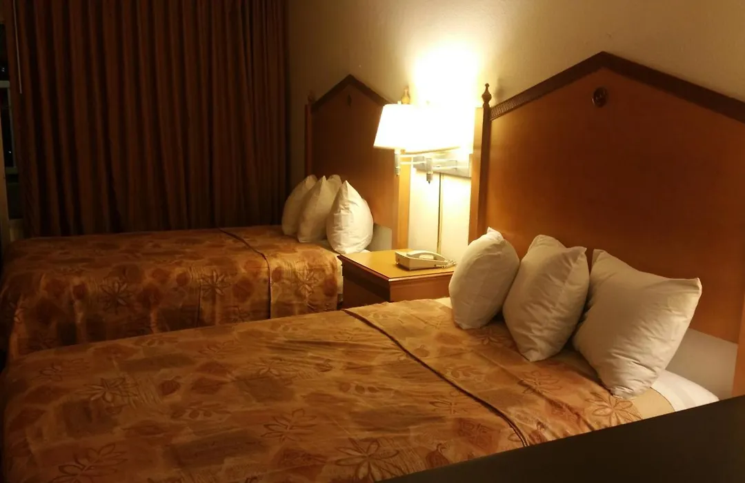 Lotus By Hotel Inn - Hot Springs-1