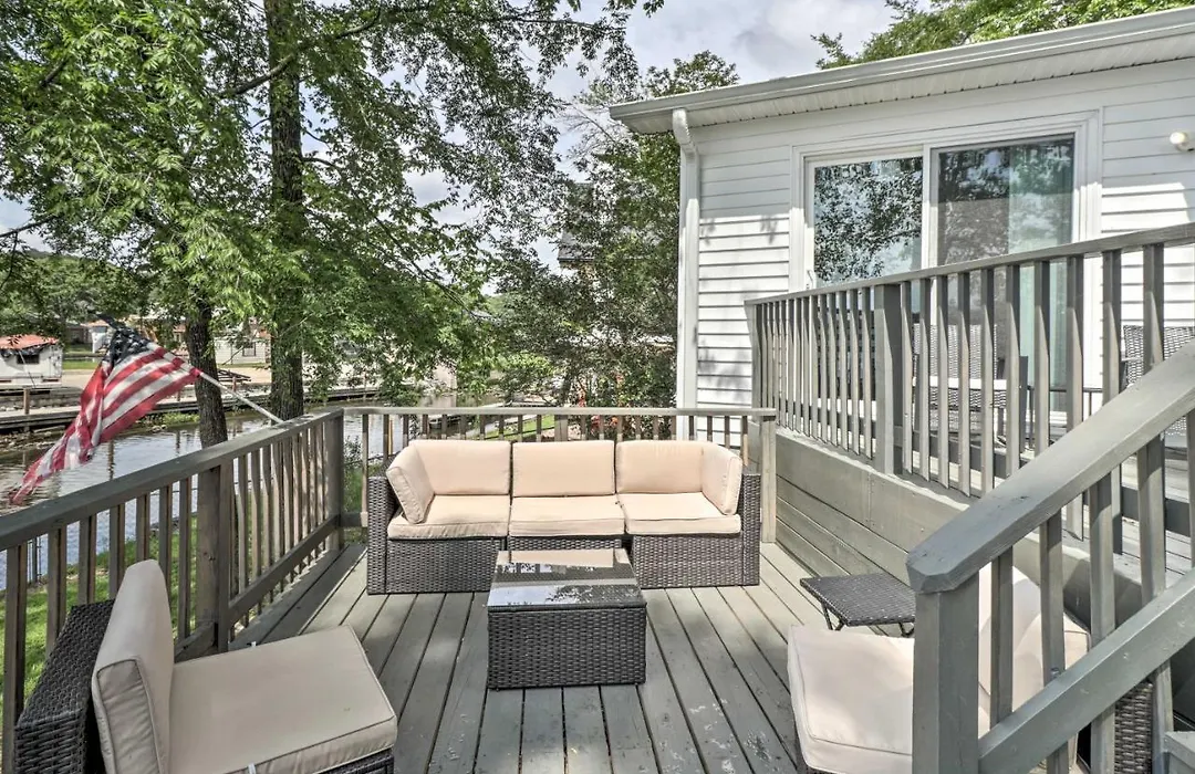 Ivy Cove Waterfront Hot Springs Home With Dock!-1