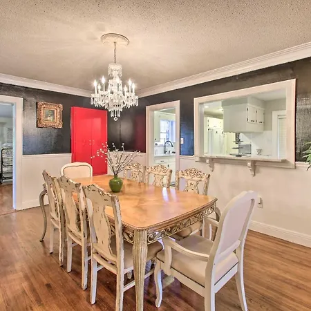 Hot Springs Home: Walk To Oaklawn!-3