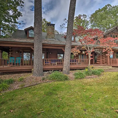 Hot Tub, Grill: Hilltop Log Cabin In Hot Springs!-2