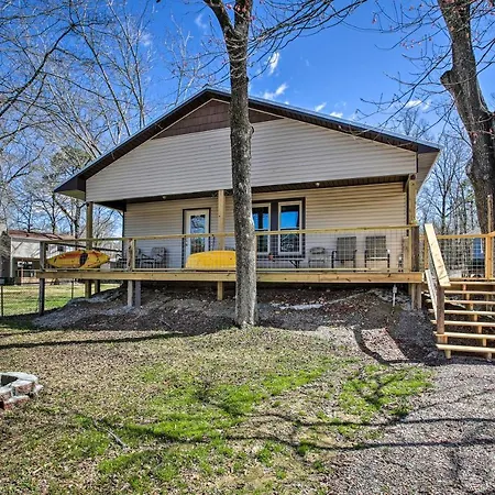 Kayaks & Boat Slip: Waterfront Hot Springs Home!-3
