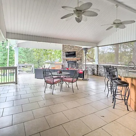 Luxe Home With Outdoor Kitchen On Lake Hamilton!-3