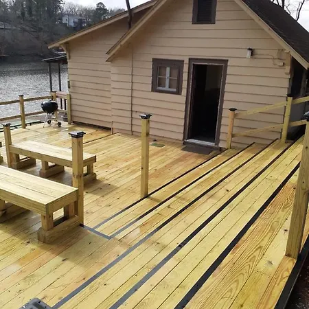 Edgewater Resort Cottage #1-3