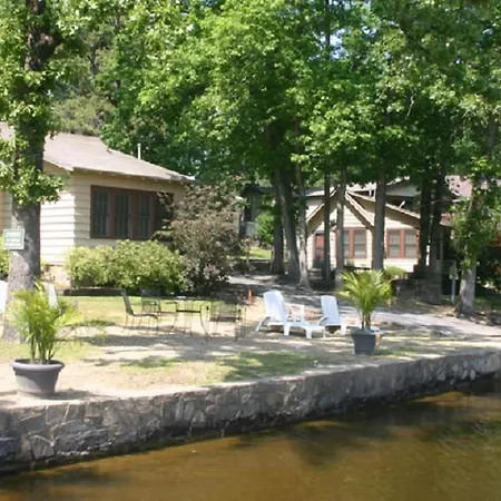 Edgewater Resort Cottage #1-2