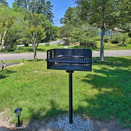 Hot Springs Cottage 2, Mins To National Park!-3
