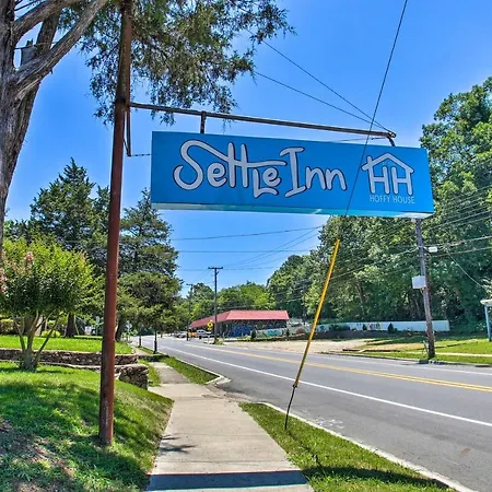 Hot Springs Cottage 2, Mins To National Park!-2
