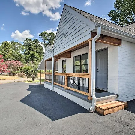 Chic Cottage 8 In Spa City Uptown Paradise!-3
