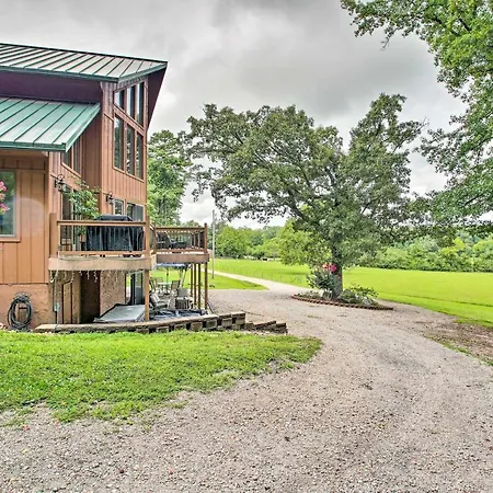 Cozy Hot Springs Apartment With Private Hot Tub-3
