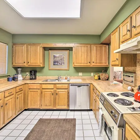 Fireplace, Pool Access: Waterfront Hot Springs Gem-3