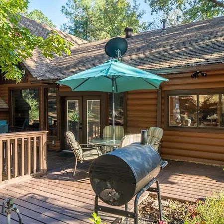 Luxury Rock Creek Cabin W Deck By Lake Hamilton-2