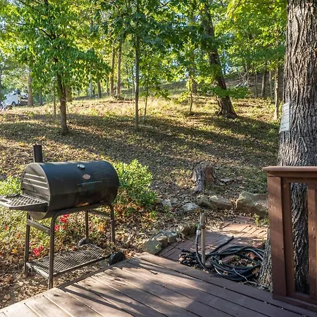 Luxury Rock Creek Cabin W Deck By Lake Hamilton-3