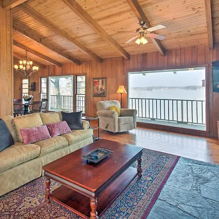 Lakefront Hot Springs Vacation Rental With Dock-3
