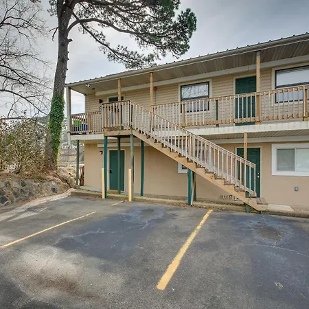 Lakefront Hot Springs Condo With Balcony And View!-3