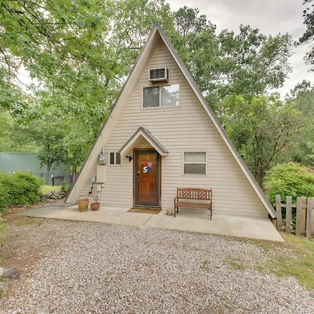 Lake Hamilton Cabin: Boating Getaway!-3