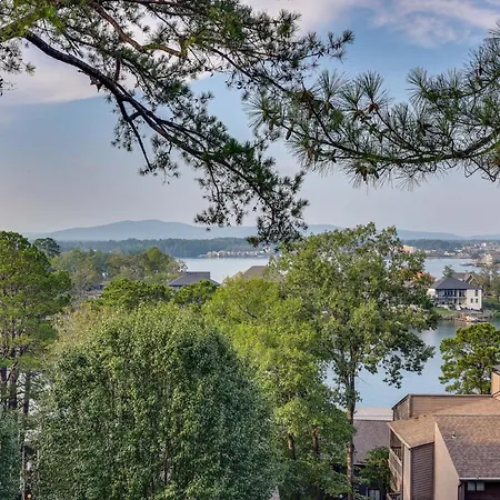 Updated Hot Springs Condo With Lakefront Balcony!-2