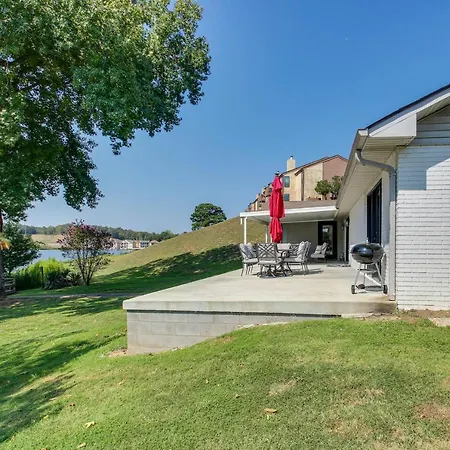 Waterfront Hot Springs Home W/ Dock & Porch!-2