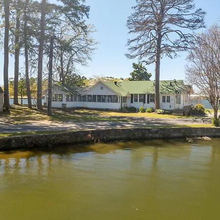 The Azalea House-3