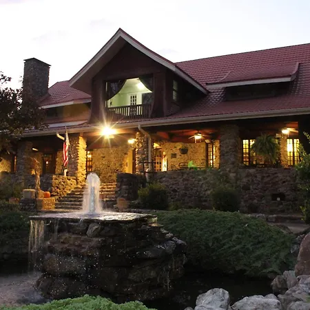 Hilltop Manor B&B-3