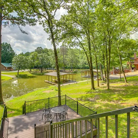 Lakefront Arkansas Home W/ Dock & Sunroom-3