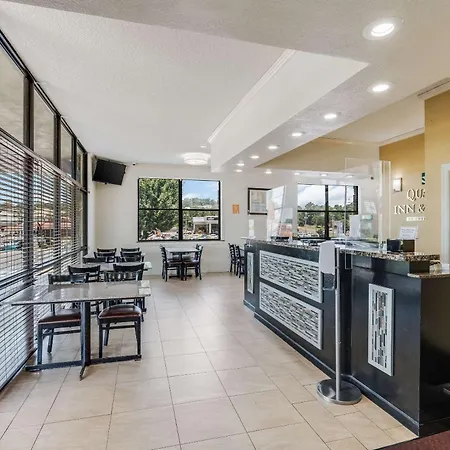 Quality Inn & Suites Hot Springs-Lake Hamilton-3